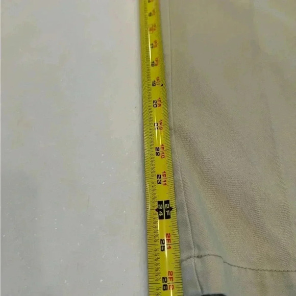 Boys 2 pcs outfit Izod button up shirt sz 14 & Tommy Hilfiger khaki sz 12 - Picture 9 of 11